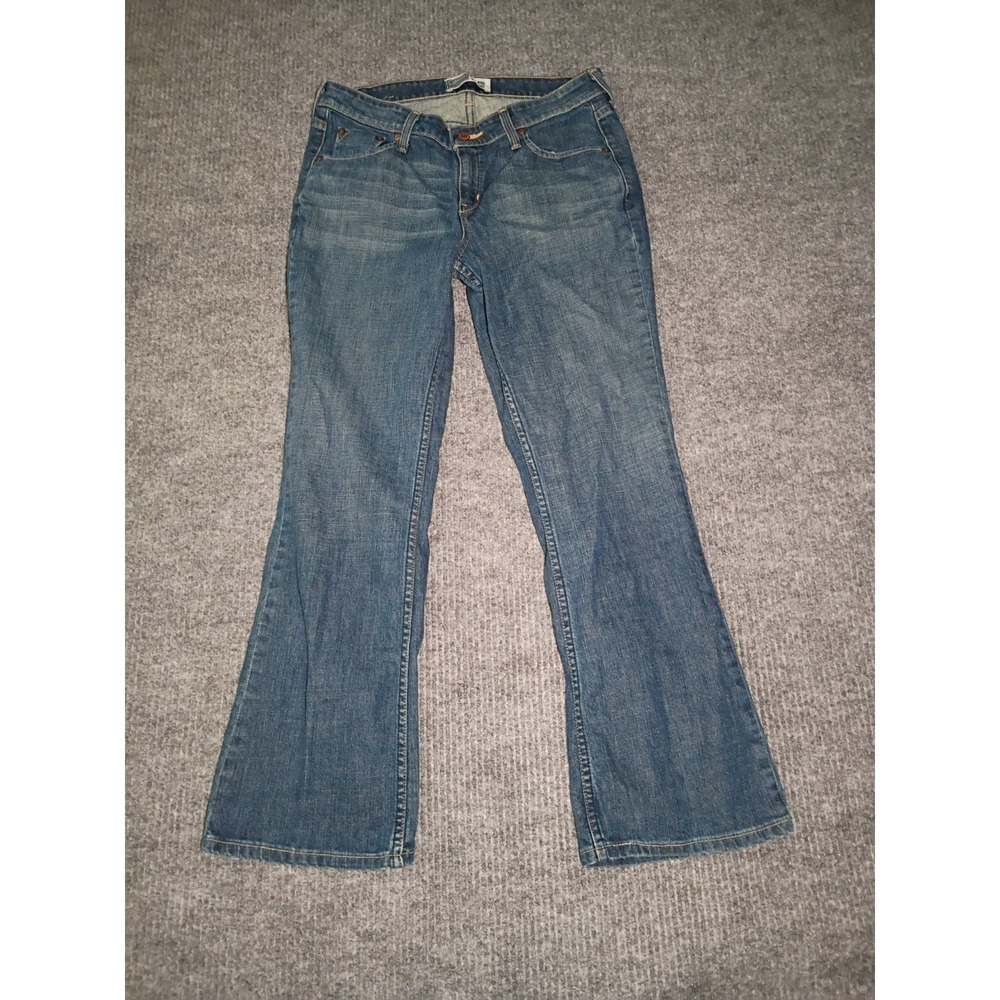 VTG 2011 Signature Levi Strauss & Co Low Rise Bootcut Jeans Misses Size 10 Short